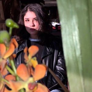 Meet your Posher, Sofia